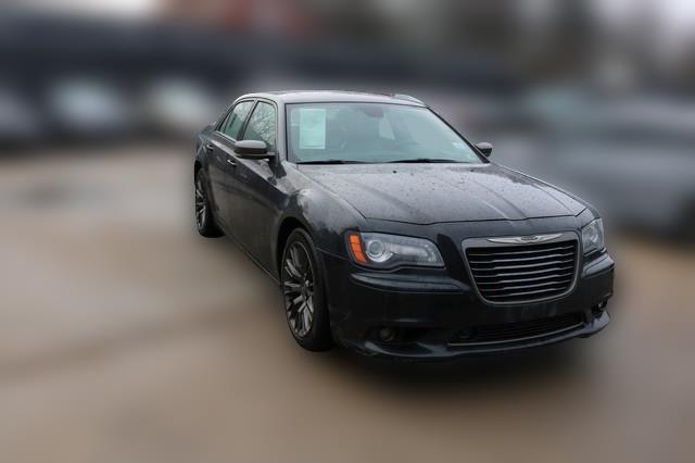 2013 Chrysler 300 4dr Sdn 300C John Varvatos Limited Edition RWD
