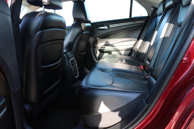 Chrysler 300 4dr Sdn 300C AWD 2016