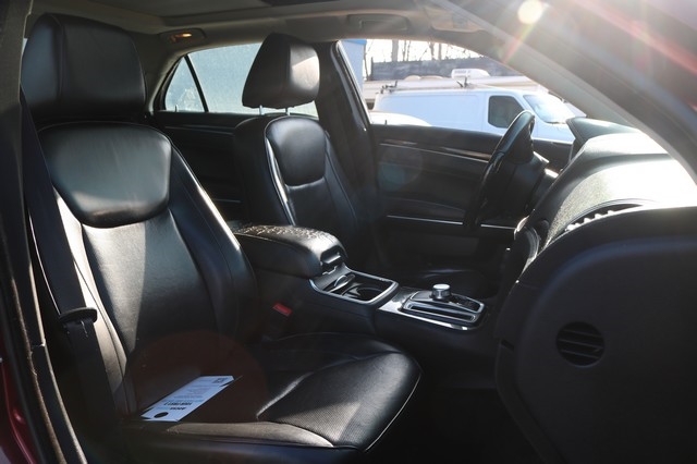 Chrysler 300 4dr Sdn 300C AWD 2016