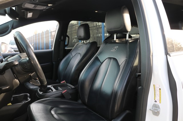 Chrysler Pacifica Touring L FWD 2019