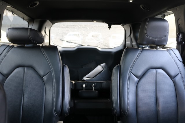 Chrysler Pacifica Touring L FWD 2019