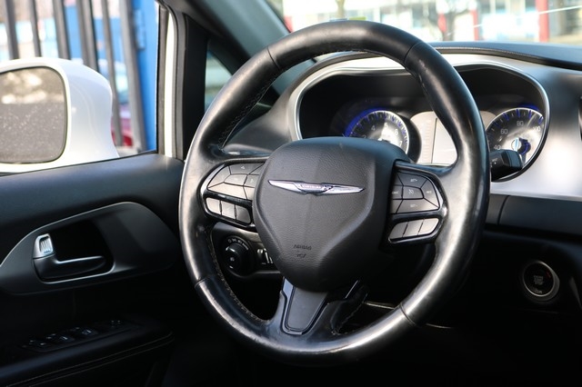 Chrysler Pacifica Touring L FWD 2019