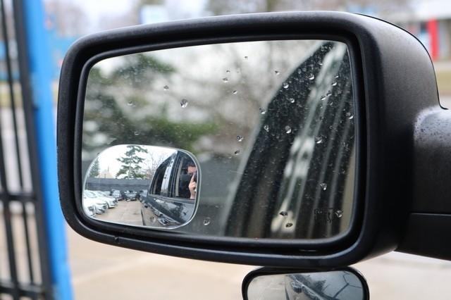 RAM 1500 4WD Crew Cab 140.5" Sport 2017