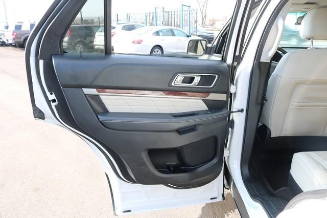 Ford Explorer 4WD 4dr Platinum 2016