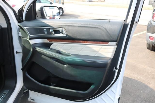 Ford Explorer 4WD 4dr Platinum 2016