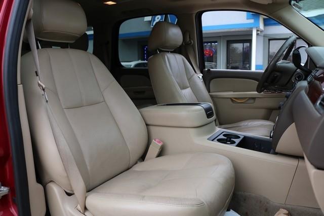 Chevrolet Tahoe 2WD 4dr 1500 LT 2013