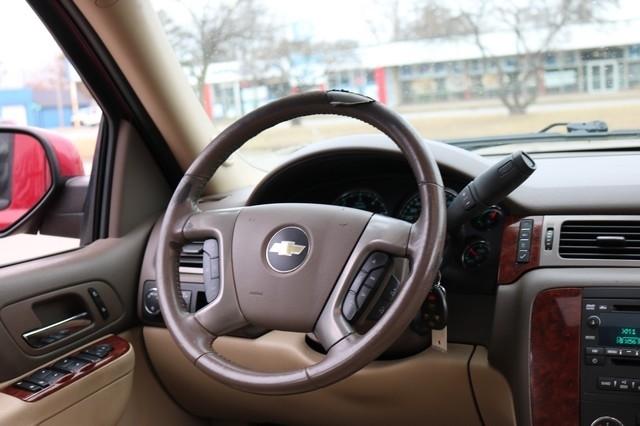 Chevrolet Tahoe 2WD 4dr 1500 LT 2013