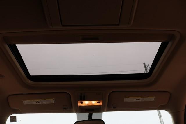 Chevrolet Tahoe 2WD 4dr 1500 LT 2013