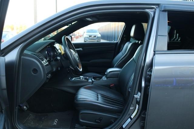 Chrysler 300 4dr Sdn 300S RWD 2015