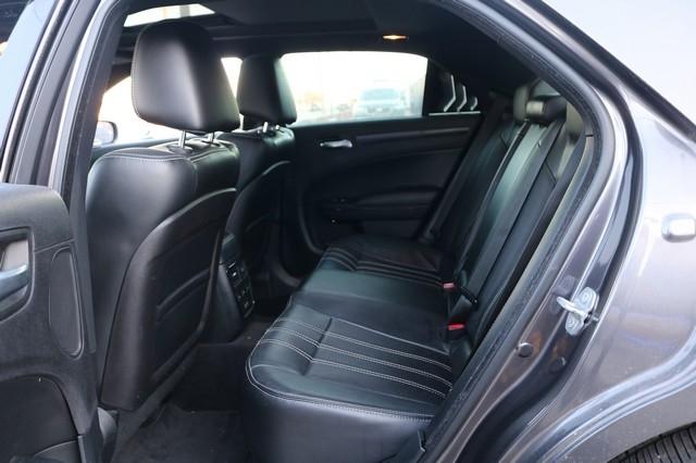 Chrysler 300 4dr Sdn 300S RWD 2015