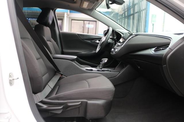 Chevrolet Malibu 4dr Sdn LT 2021