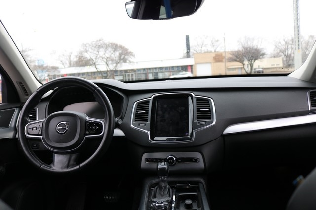 Volvo XC90 T6 AWD 7-Passenger Momentum 2018