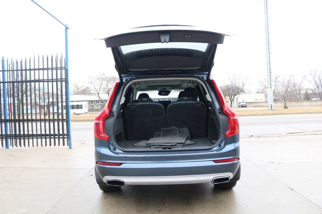 Volvo XC90 T6 AWD 7-Passenger Momentum 2018