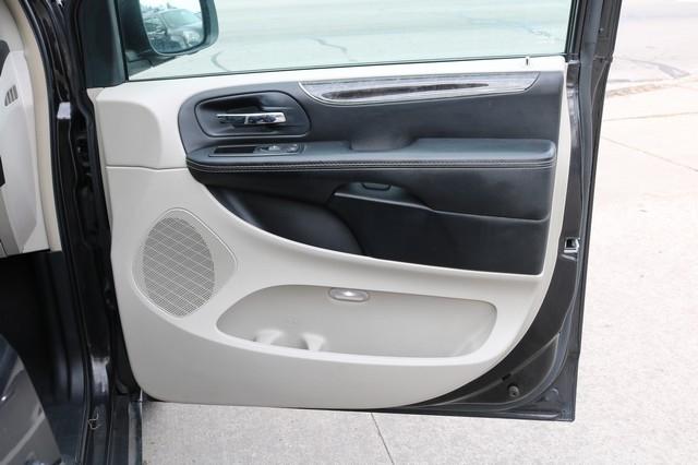 Chrysler Town & Country 4dr Wgn Touring 2015