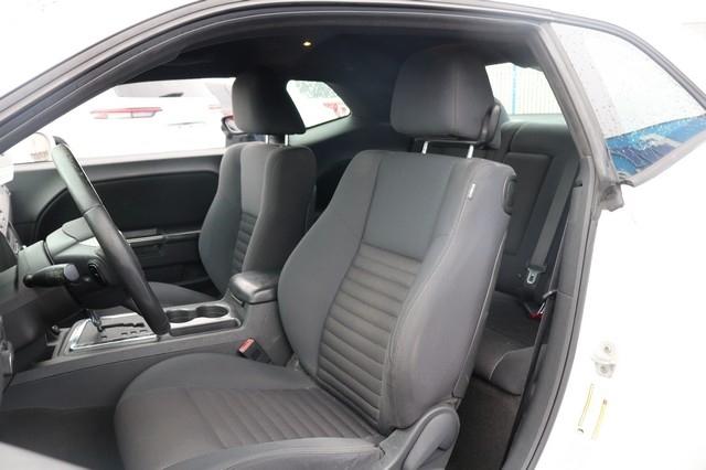 Dodge Challenger 2dr Cpe 2011