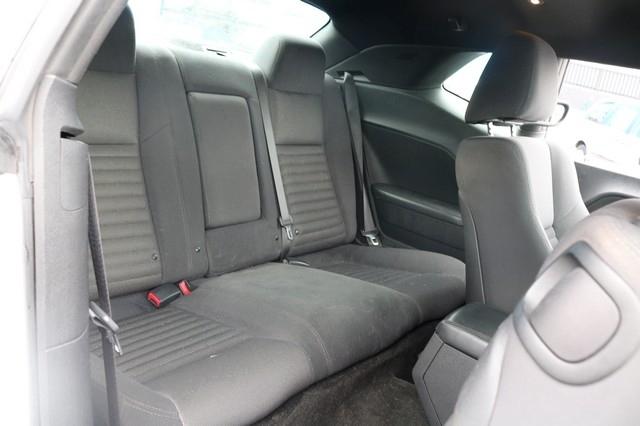 Dodge Challenger 2dr Cpe 2011