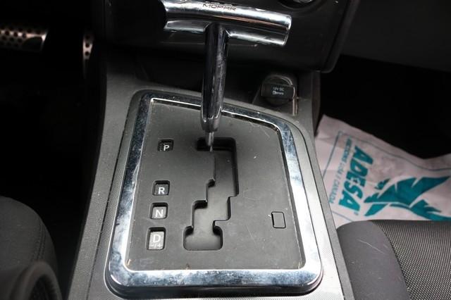 Dodge Challenger 2dr Cpe 2011