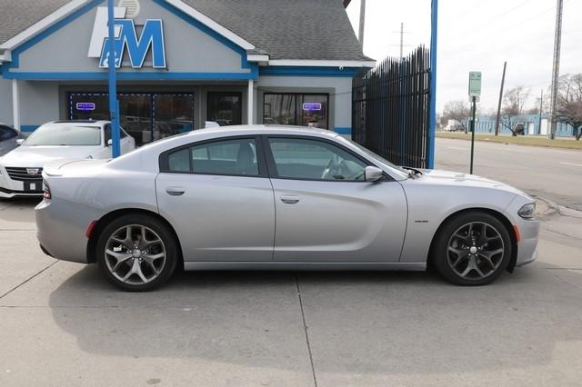 Dodge Charger 4dr Sdn R/T RWD 2016