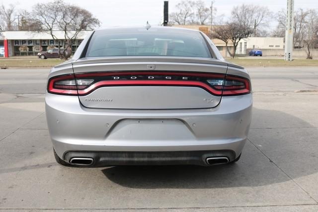 Dodge Charger 4dr Sdn R/T RWD 2016