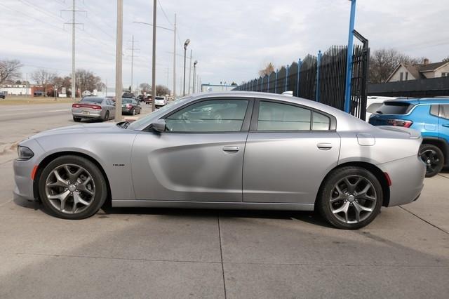 Dodge Charger 4dr Sdn R/T RWD 2016