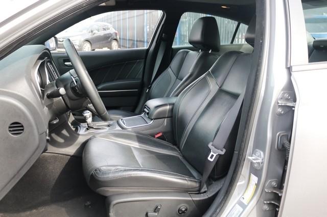 Dodge Charger 4dr Sdn R/T RWD 2016