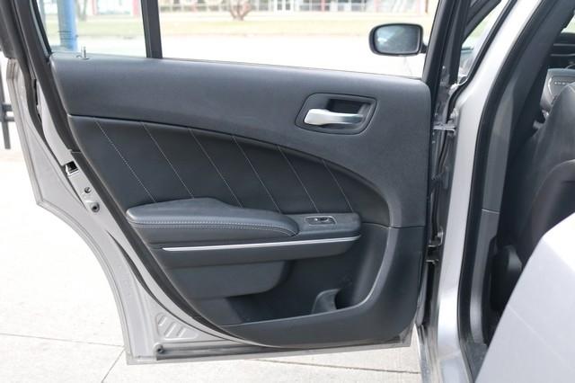 Dodge Charger 4dr Sdn R/T RWD 2016