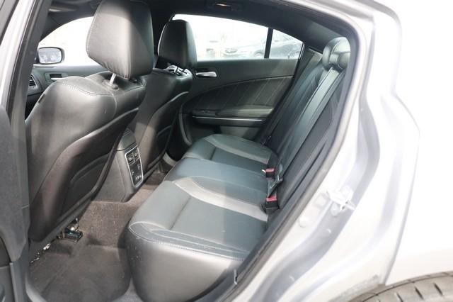 Dodge Charger 4dr Sdn R/T RWD 2016