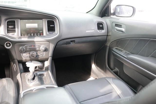 Dodge Charger 4dr Sdn R/T RWD 2016