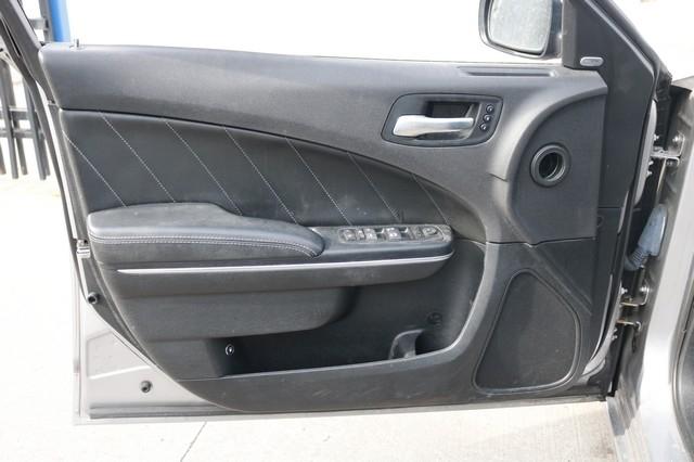 Dodge Charger 4dr Sdn R/T RWD 2016