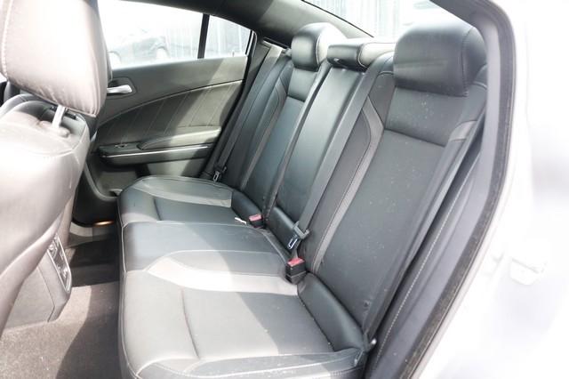 Dodge Charger 4dr Sdn R/T RWD 2016