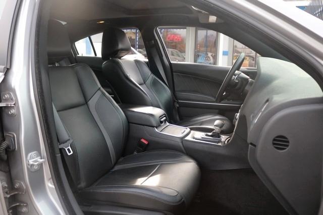 Dodge Charger 4dr Sdn R/T RWD 2016
