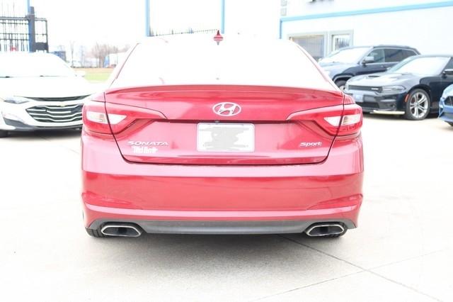 Hyundai Sonata 4dr Sdn 2.4L Sport PZEV 2016