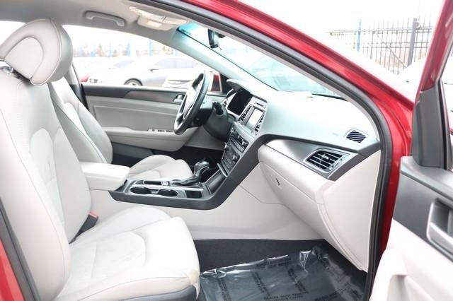 Hyundai Sonata 4dr Sdn 2.4L Sport PZEV 2016