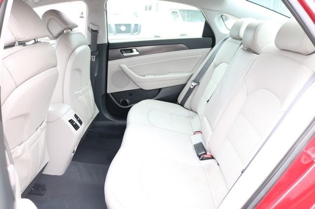 Hyundai Sonata 4dr Sdn 2.4L Sport PZEV 2016