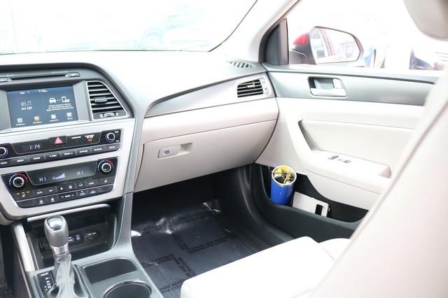 Hyundai Sonata 4dr Sdn 2.4L Sport PZEV 2016