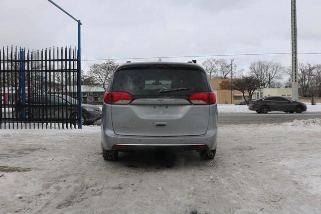 Chrysler Pacifica Limited FWD 2018