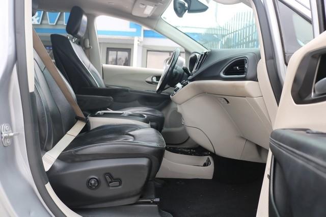 Chrysler Pacifica Limited FWD 2018