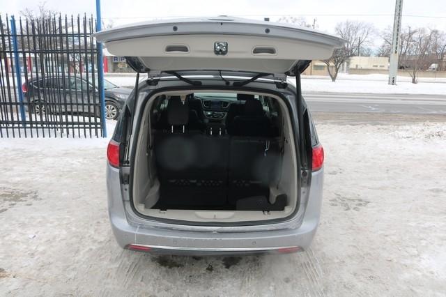 Chrysler Pacifica Limited FWD 2018