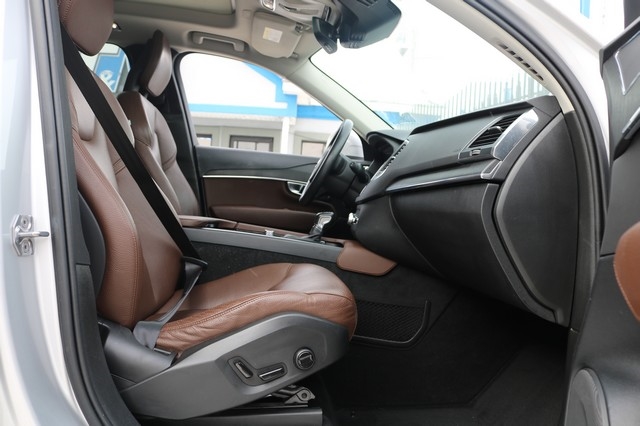 Volvo XC90 T6 AWD Momentum 7 Passenger 2020