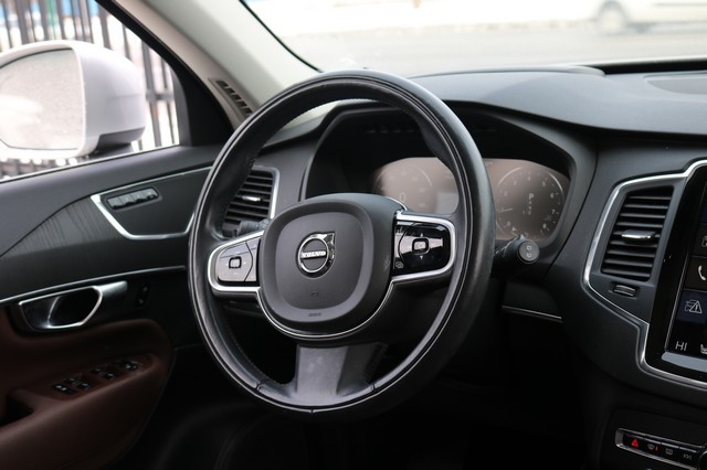 Volvo XC90 T6 AWD Momentum 7 Passenger 2020