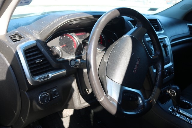 GMC Acadia AWD 4dr SLE w/SLE-2 2016