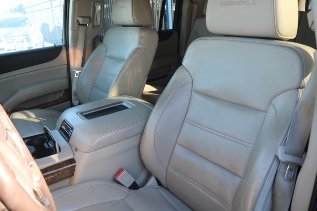 GMC Yukon XL 4WD 4dr Denali 2015