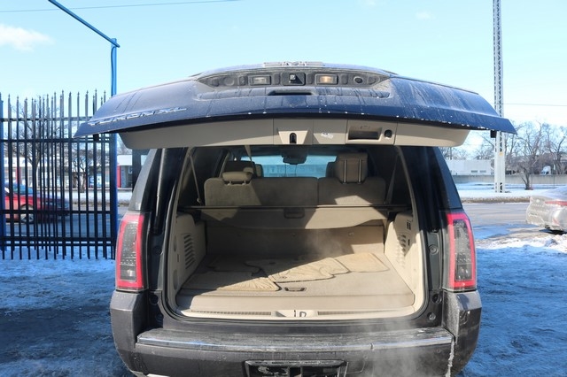 GMC Yukon XL 4WD 4dr Denali 2015