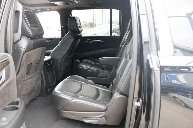 Cadillac Escalade ESV 2WD 4dr Platinum 2017