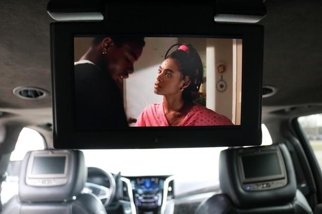 Cadillac Escalade ESV 2WD 4dr Platinum 2017