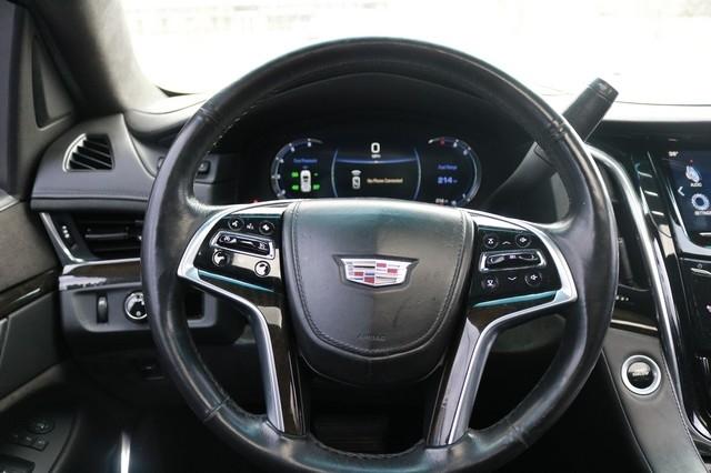 Cadillac Escalade ESV 2WD 4dr Platinum 2017