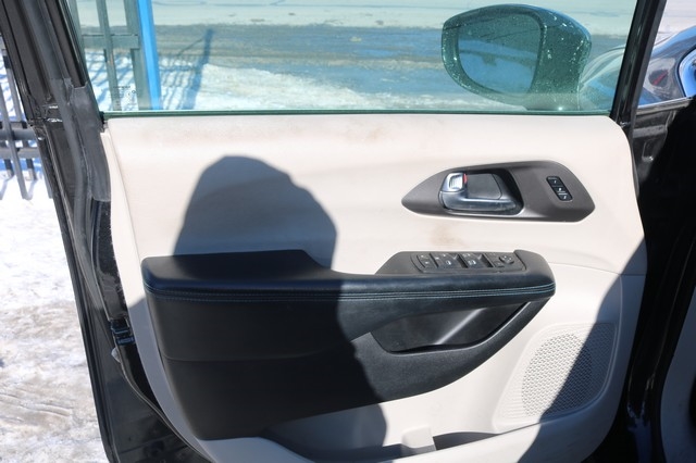 Chrysler Pacifica Touring L FWD 2021