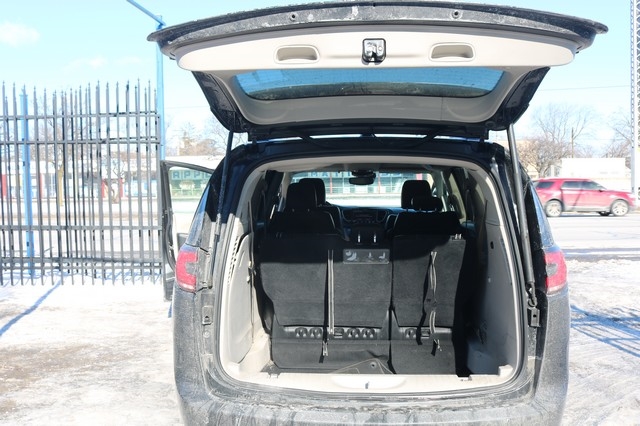 Chrysler Pacifica Touring L FWD 2021