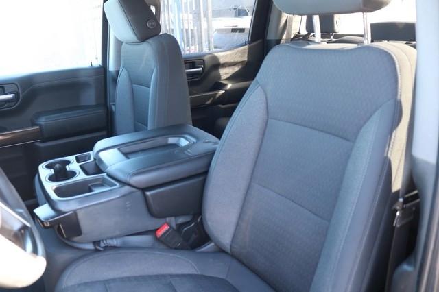 Chevrolet Silverado 1500 4WD Crew Cab 147" LT 2020