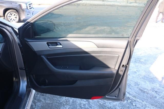 Hyundai Sonata Sport 2.4L 2019